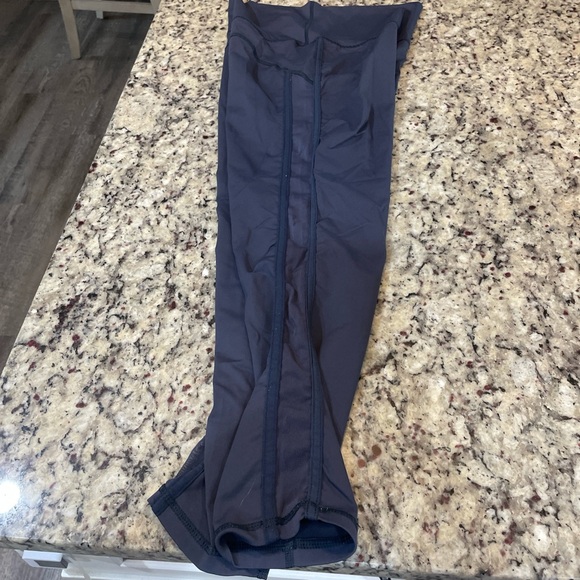 Aerie Navy Leggings - Picture 4 of 4